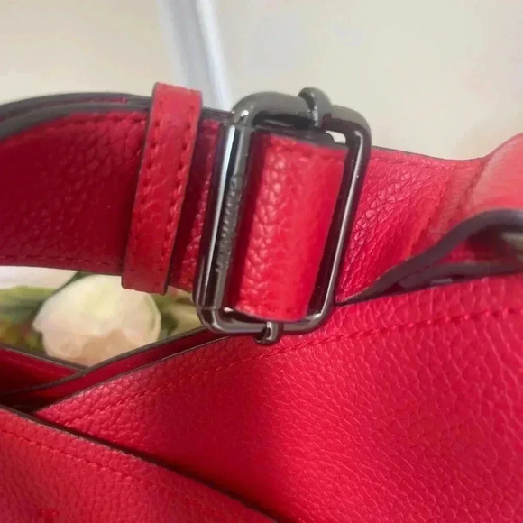 Calvin Klein beautiful red color, two-piece, Crossbody bag, in new condition - Picture 15 of 16